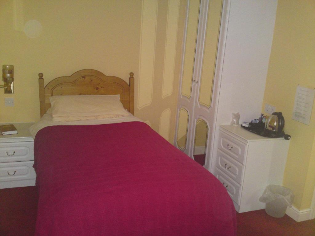 Highgrove Guest House Bolton Bagian luar foto